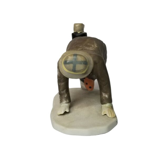 Emmett Kelly Jr Clown Figure by Flambro From Frankemuth Gallery Planking Sad - Picture 3 of 10